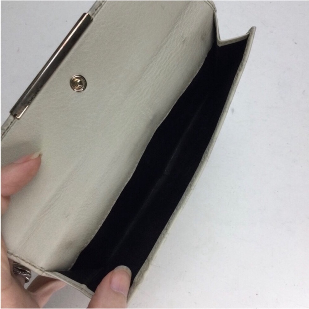 Gucci Guccisima Double G Embossed Gray Leather BiFold Flap Front Snap Wallet - Picture 4 of 13